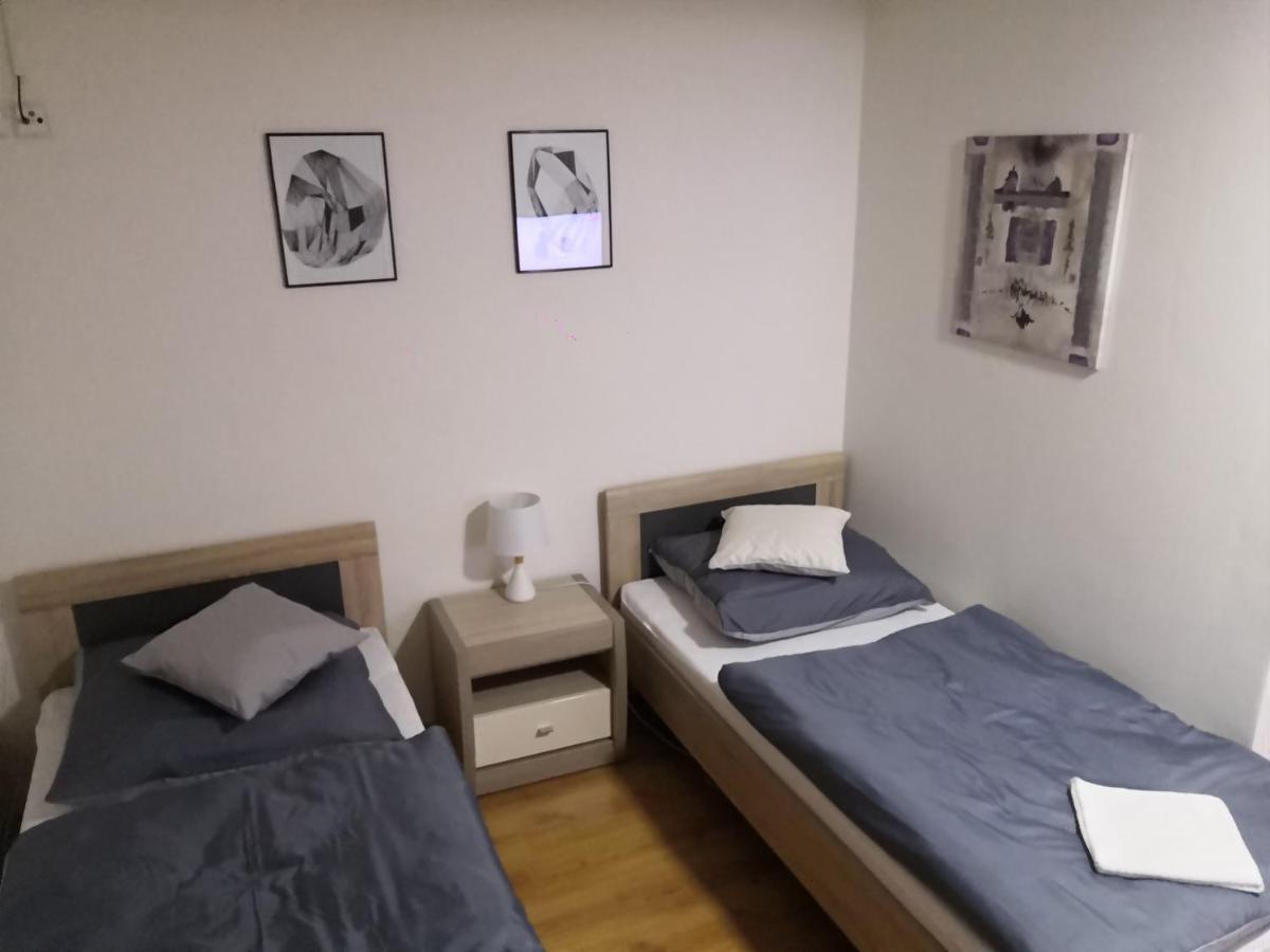 Penzion Ubytovani U Parku S Parkovistem Ceska Lipa Room photo