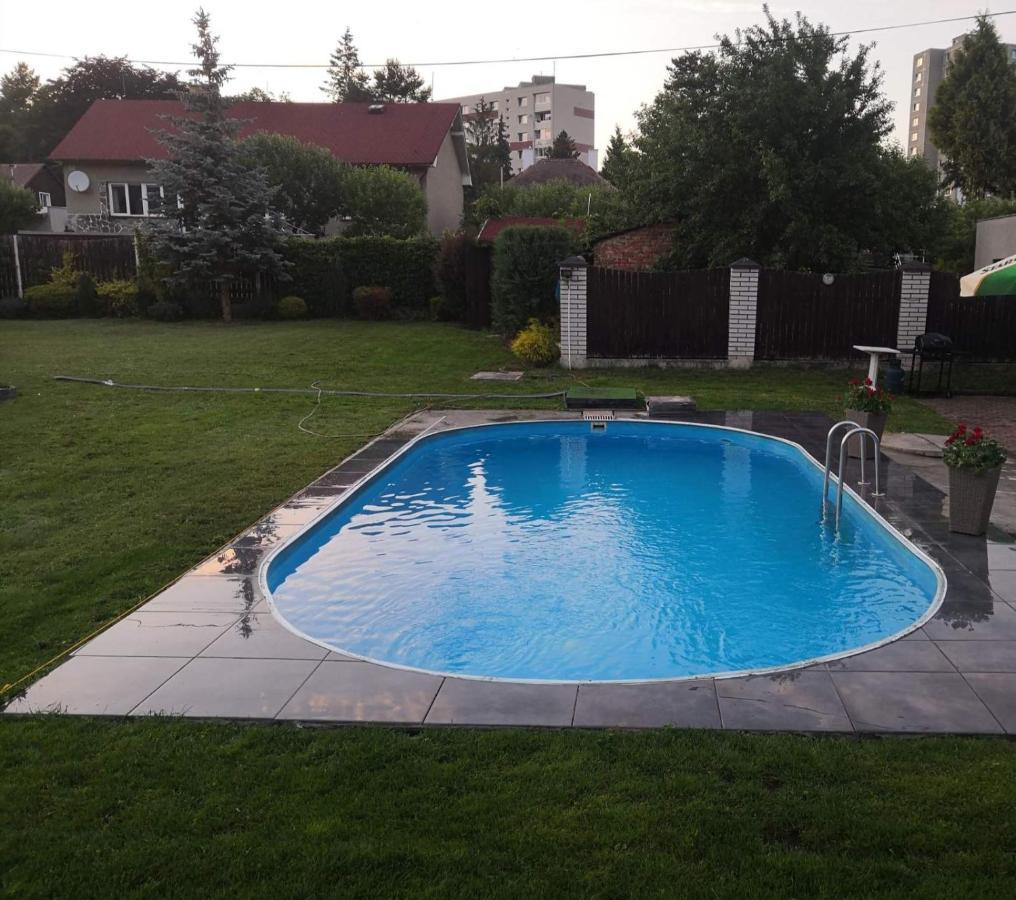 Penzion Ubytovani U Parku S Parkovistem Ceska Lipa Exterior photo